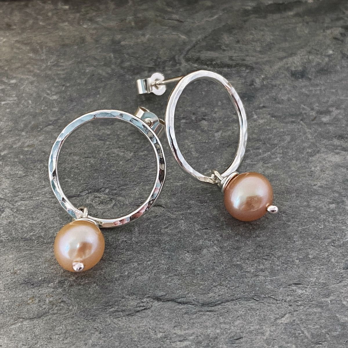 Pink pearl earrings Pink pearl earrings