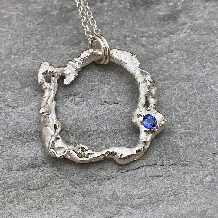 Sapphire necklace 2