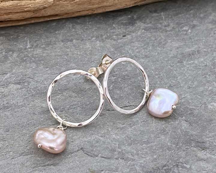 Pink keshi pearl circle earrings