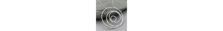 Hammered silver circles necklace 3