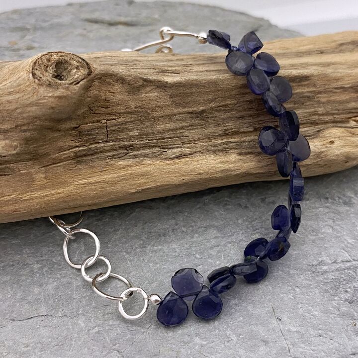 Iolite bead and silver chain bracelet 3