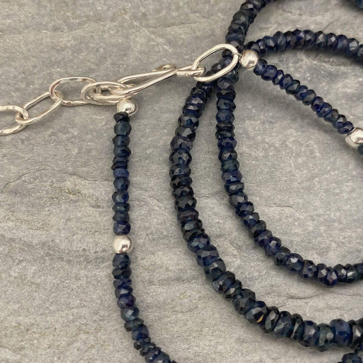 Dark blue sapphire bead necklace 3