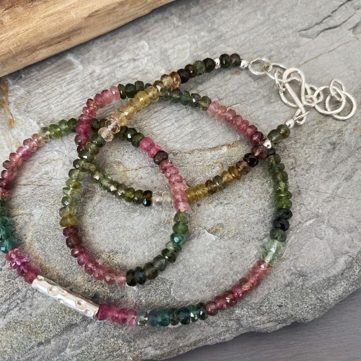 Tourmaline and bubbles bead necklace 2