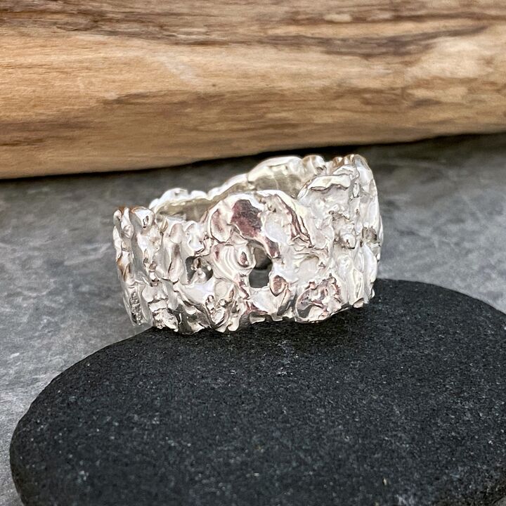 Wide silver ring band