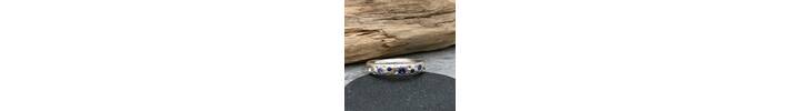 Blue sapphire ring