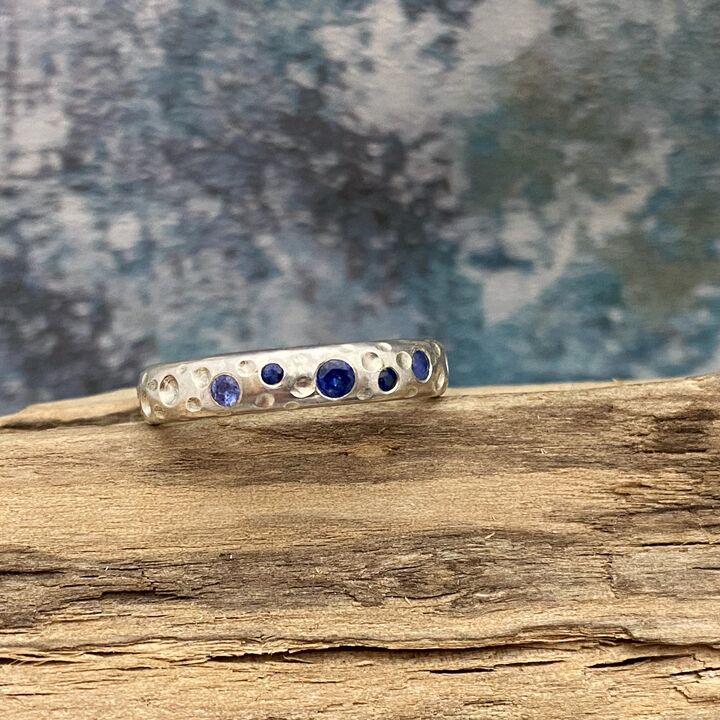 Blue sapphire ring 4