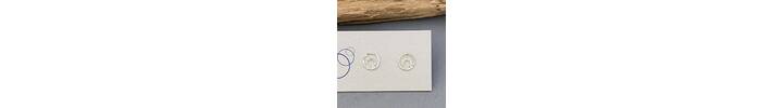 Tiny circle stud earrings 2