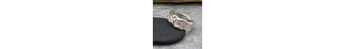 Wide silver ring band