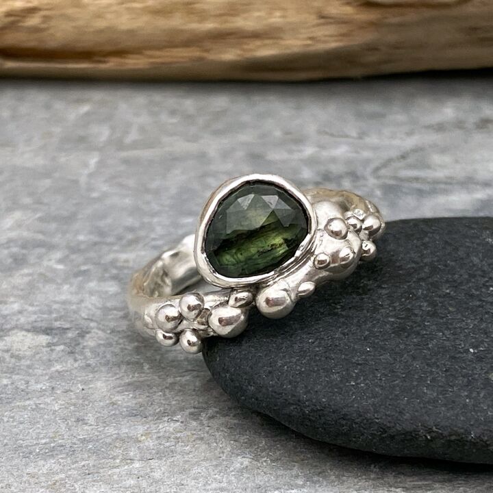 Green sapphire organic silver ring band