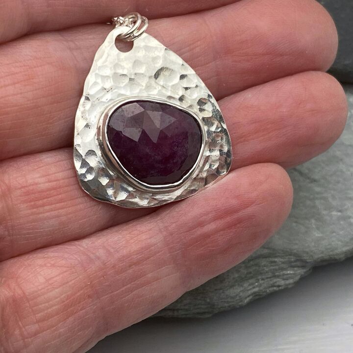 Large ruby and silver pendant 3